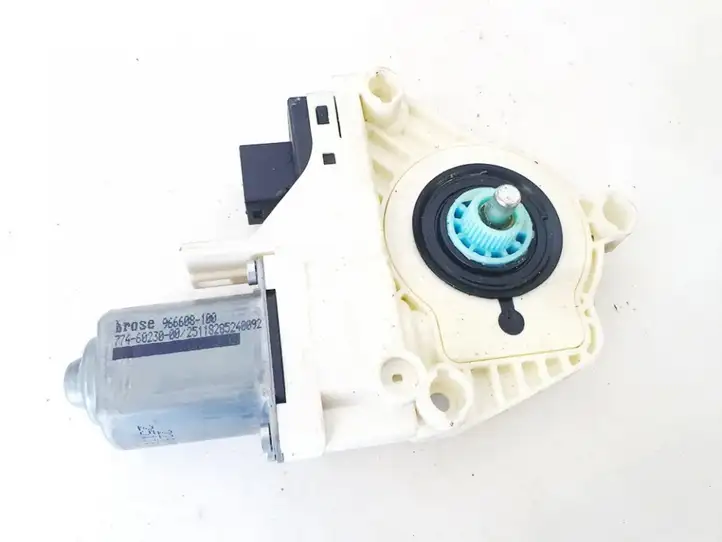 Audi A4 S4 B8 8K (2007 - 2011) 8K0959811A Стеклоподъемник задней двери — фото 3
