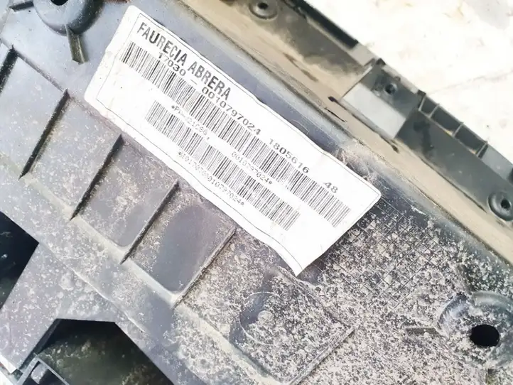 Seat Leon (1P) (2005 - 2012) 170300010797024 Вещевой ящик — фото 3