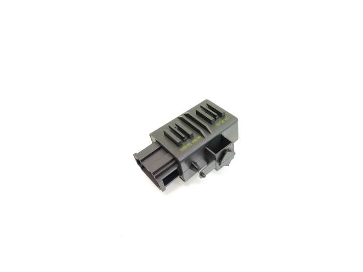 Skoda Octavia Mk2 (1Z) (2004 - 2013)  1Z0959772C Реле обогрева