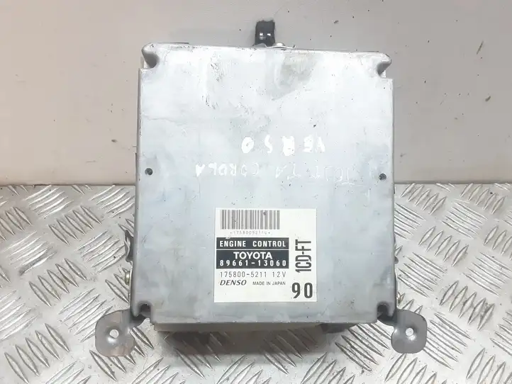 Toyota Corolla Verso E121 (2001 - 2004) 8966113060 Блок управления двигателем (ЭБУ) — фото 1