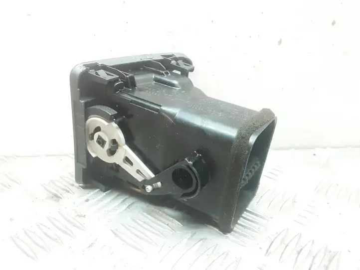 Toyota Corolla Verso E121 (2001 - 2004) 5566013020 Боковой воздушный дефлектор — фото 3