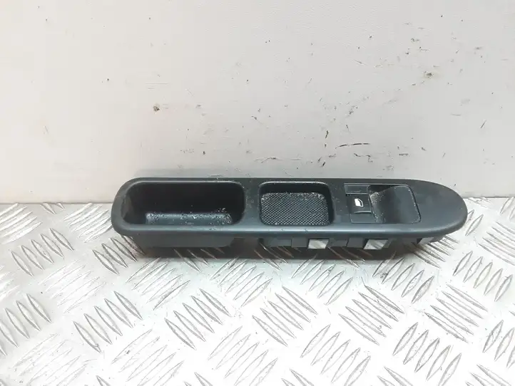 Peugeot 307 CC (2001 - 2005) Блок кнопок стеклоподъемников — фото 1