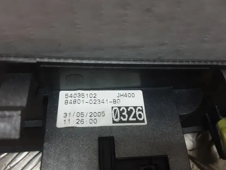 Toyota Corolla E120 E130 (2000 - 2004) 8480102341 Кнопка стеклоподъемников — фото 4