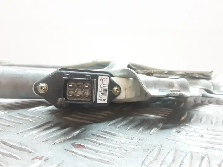 Toyota Corolla E120 E130 (2000 - 2004) 6983002120 Стеклоподъемник передней двери (комплект) — фото 4