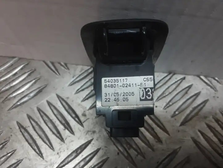 Toyota Corolla E120 E130 (2000 - 2004) 8480102411 Кнопка стеклоподъемников — фото 4