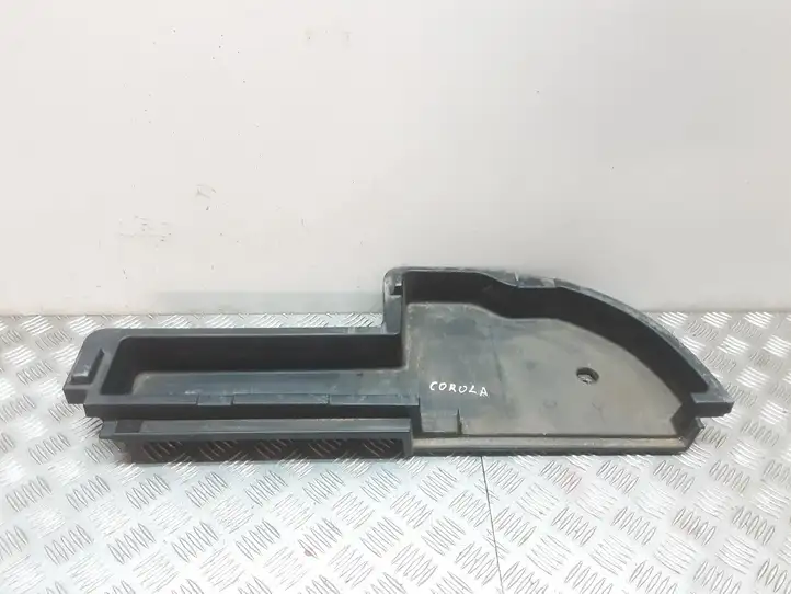 Toyota Corolla E120 E130 (2000 - 2004) 6499502020 Ящик для хранения в багажнике — фото 1