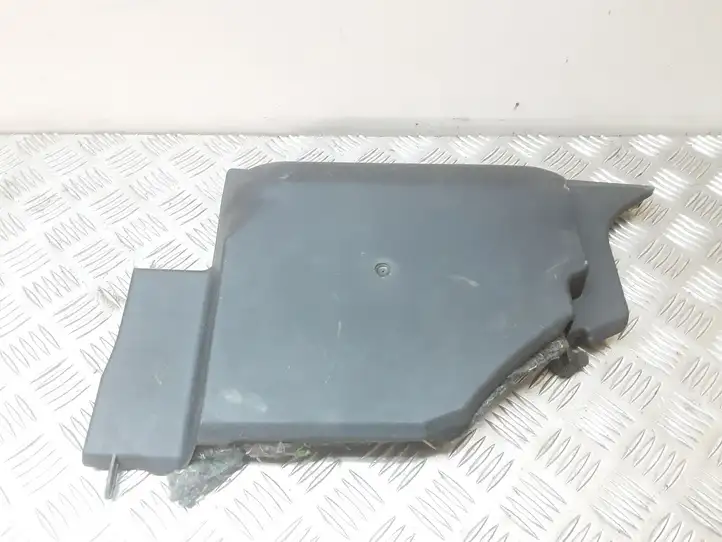 Toyota Corolla E120 E130 (2000 - 2004) 5560702050 Прочая отделка багажника — фото 1