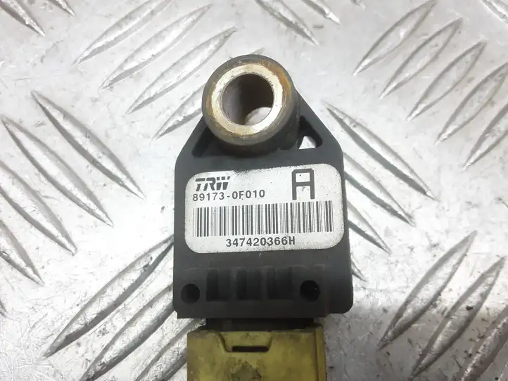 Toyota Corolla Verso AR10 (2004 - 2009) 891730F010 Датчик удара SRS — фото 2