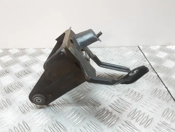 Toyota Corolla Verso AR10 (2004 - 2009) Кронштейн блока ABS — фото 1
