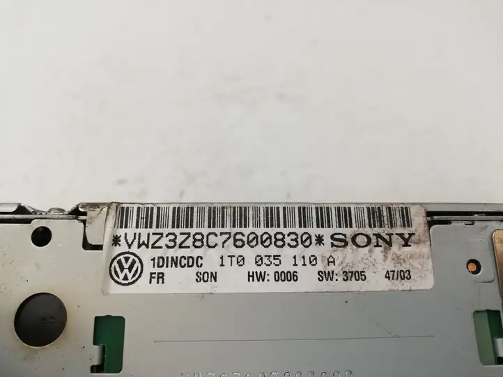 Volkswagen Touran I (2003 - 2010)  1T0035110A CD/DVD чейнджер