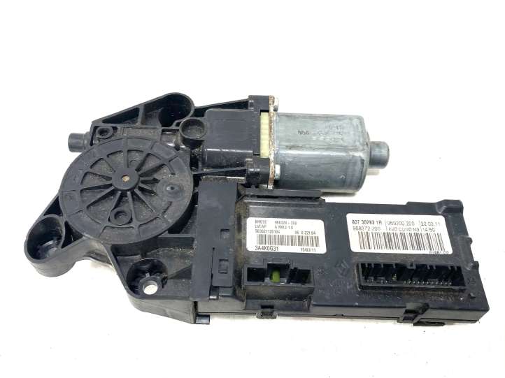 807302821R Renault Megane III Priekinis varikliukas langų pakėlėjo