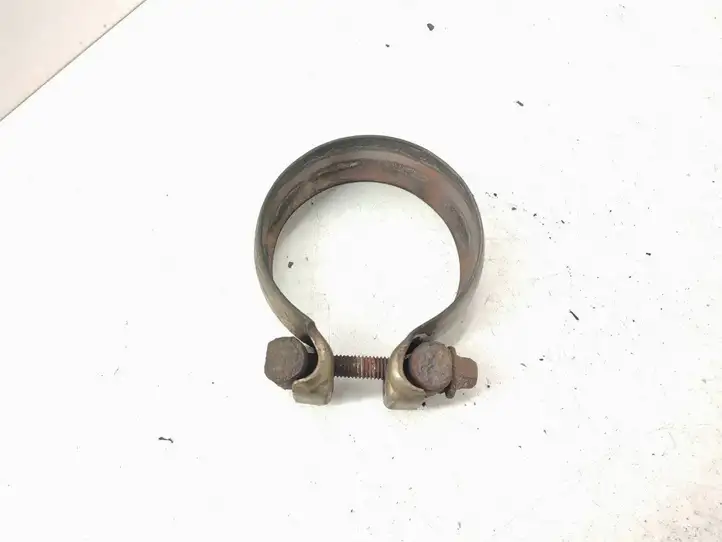 Mercedes-Benz C W204 (2007 - 2014)   Держатель глушителя