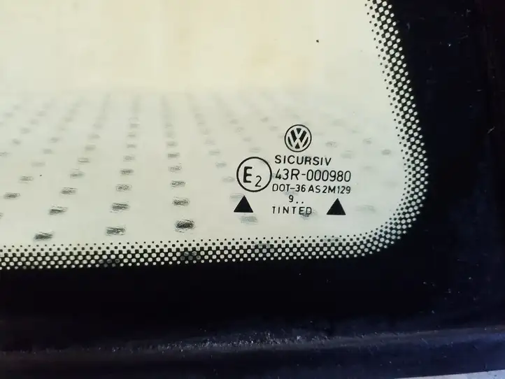 Volkswagen Golf IV (1998 - 2005) Заднее боковое стекло — фото 3
