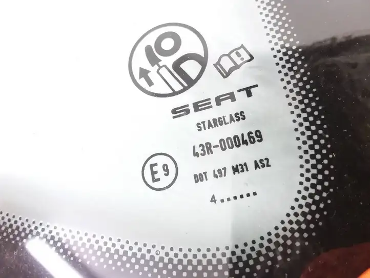 Seat Altea (2004 - 2009) 5P0845042 Заднее боковое стекло — фото 2