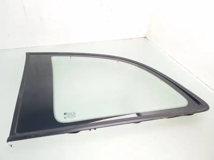 Opel Zafira A (1999 - 2003) 43R007022 Заднее боковое стекло — фото 1