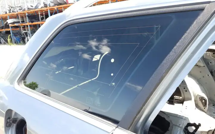 Audi A4 S4 B7 8E 8H (2004 - 2009) 43R00081 Заднее боковое стекло — фото 2