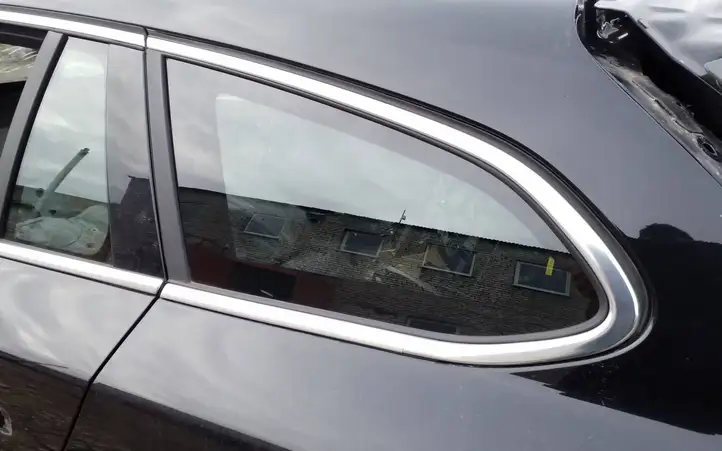 Volvo V60 (2013 - 2018) 43R001564 Заднее боковое стекло — фото 1