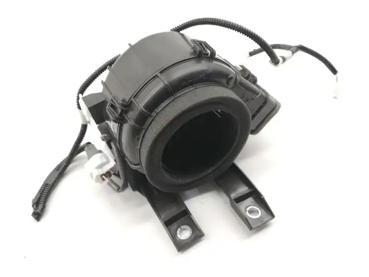 Toyota C-HR   G923047080 Вентилятор  охлаждения блока управления двигателем