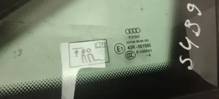 Audi A4 S4 B9 8W (2019 - ) 43R001565 Заднее боковое стекло — фото 5