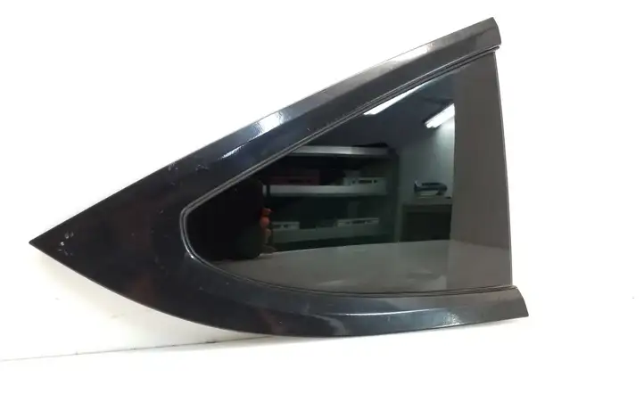 Tesla Model X (2015 - 2021) 43R004553 Заднее боковое стекло — фото 1