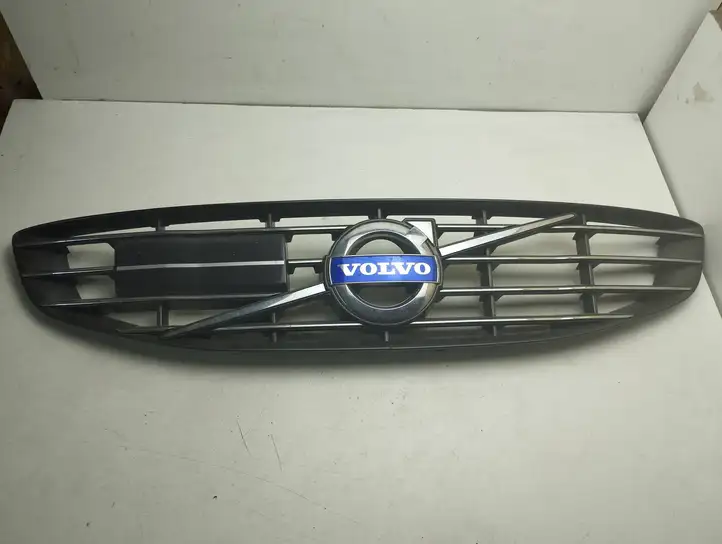 Volvo V60 (2013 - 2018) 31383750 Верхняя решетка радиатора — фото 1