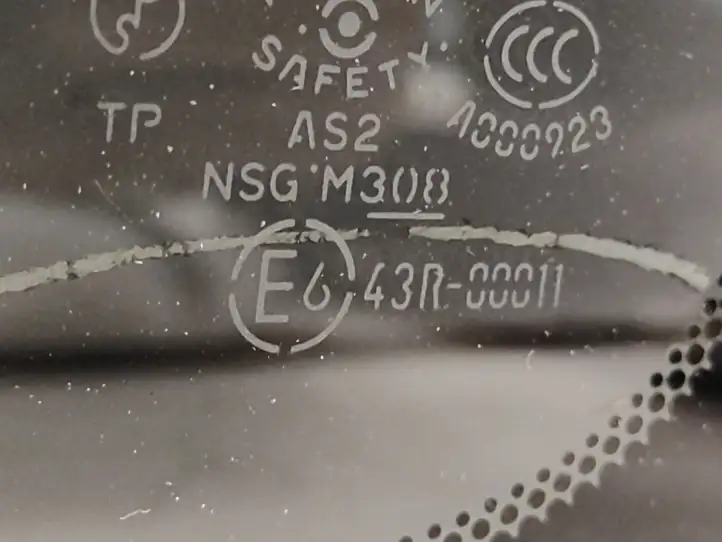 Toyota RAV 4 (XA20) (2000 - 2005) 43R00011 Заднее боковое стекло — фото 5