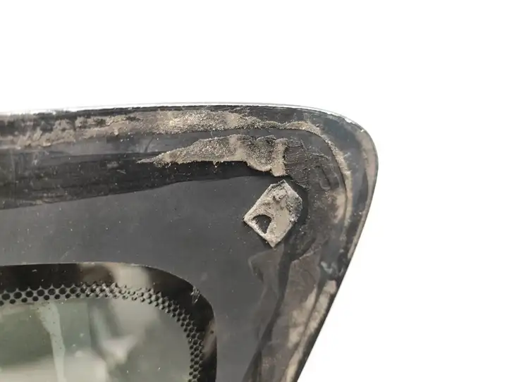 Toyota RAV 4 (XA20) (2000 - 2005) 43R00011 Заднее боковое стекло — фото 6