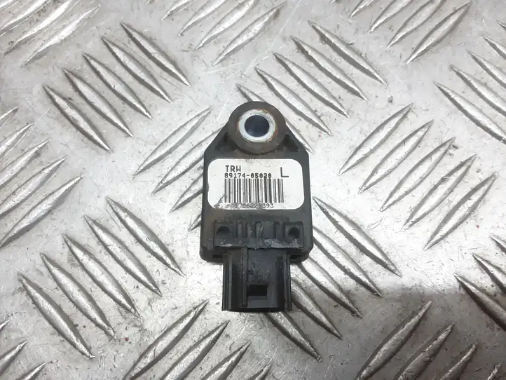 Toyota Avensis T250 (2006 - 2009) 8917405020 Датчик удара SRS — фото 1
