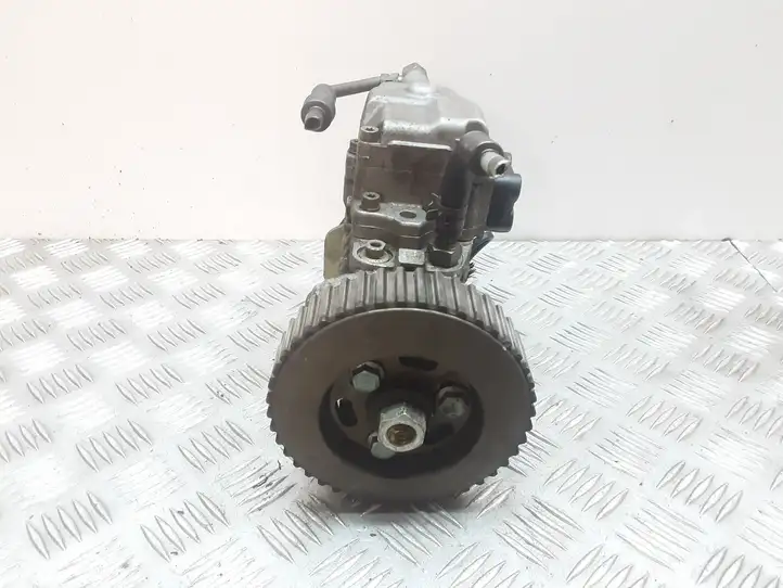 Audi A3/S3 8L (1996 - 2000) 0160404977 Топливный насос — фото 1