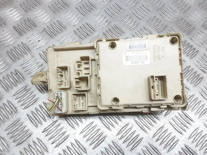 Toyota Avensis T250 (2003 - 2006) 82641CA010F Блок предохранителей — фото 2