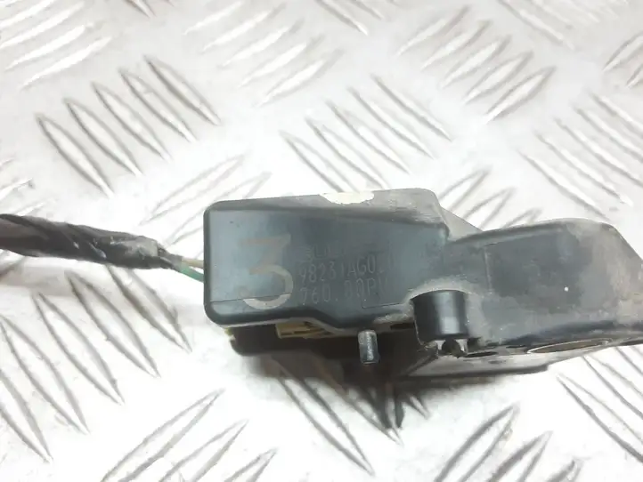 Subaru Legacy (2003 - 2009) 98231AG020 Датчик удара SRS — фото 3