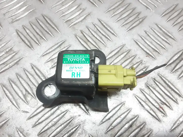 Toyota Previa (XR30, XR40) II (2000 - 2006) 8917328020 Датчик удара SRS — фото 1