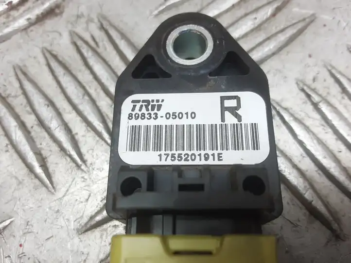 Toyota Avensis T250 (2003 - 2006) 8983305010 Датчик удара SRS — фото 3