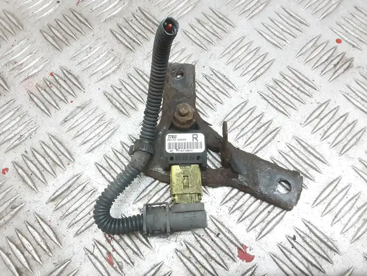 Toyota Avensis T250 (2003 - 2006) 8917305030 Датчик удара SRS — фото 1