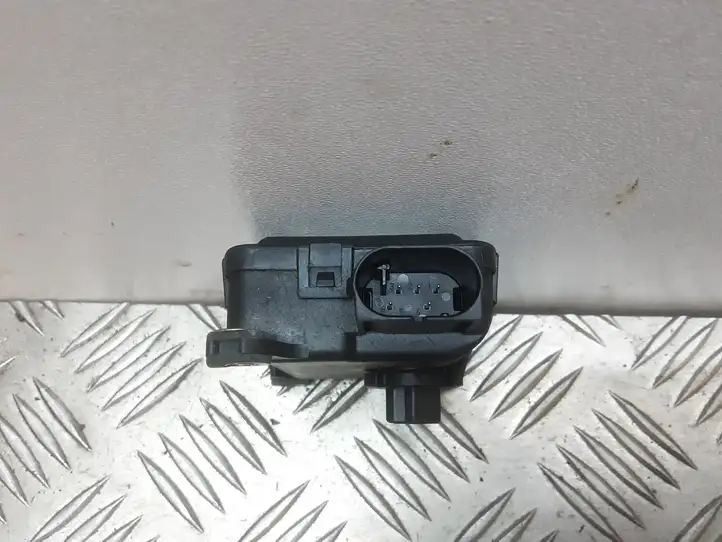 Citroen Xsara (1997 - 2006) 0132801169 Двигатель задвижки потока воздуха — фото 3