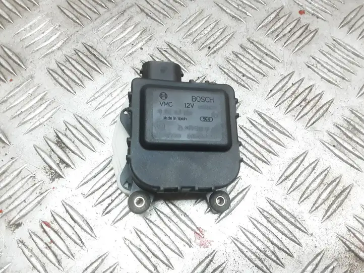 Skoda Superb B5 (3U) (2001 - 2008) 0132801149 Двигатель задвижки потока воздуха — фото 1