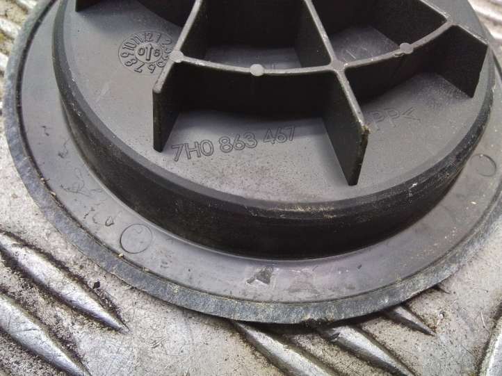 Volkswagen Transporter-Caravelle (2003 - 2009)  7H0863467 Держатель