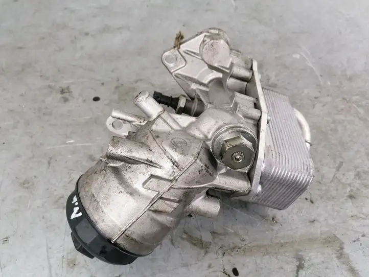 Opel Astra H (2004 - 2009) 897385813 Кронштейн масляного фильтра — фото 1