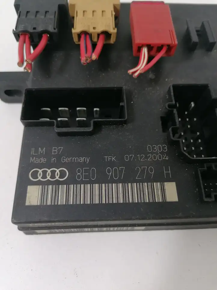 Audi A4 S4 B6 8E 8H (2000 - 2006) 8E0907279H Модуль комфорта — фото 2