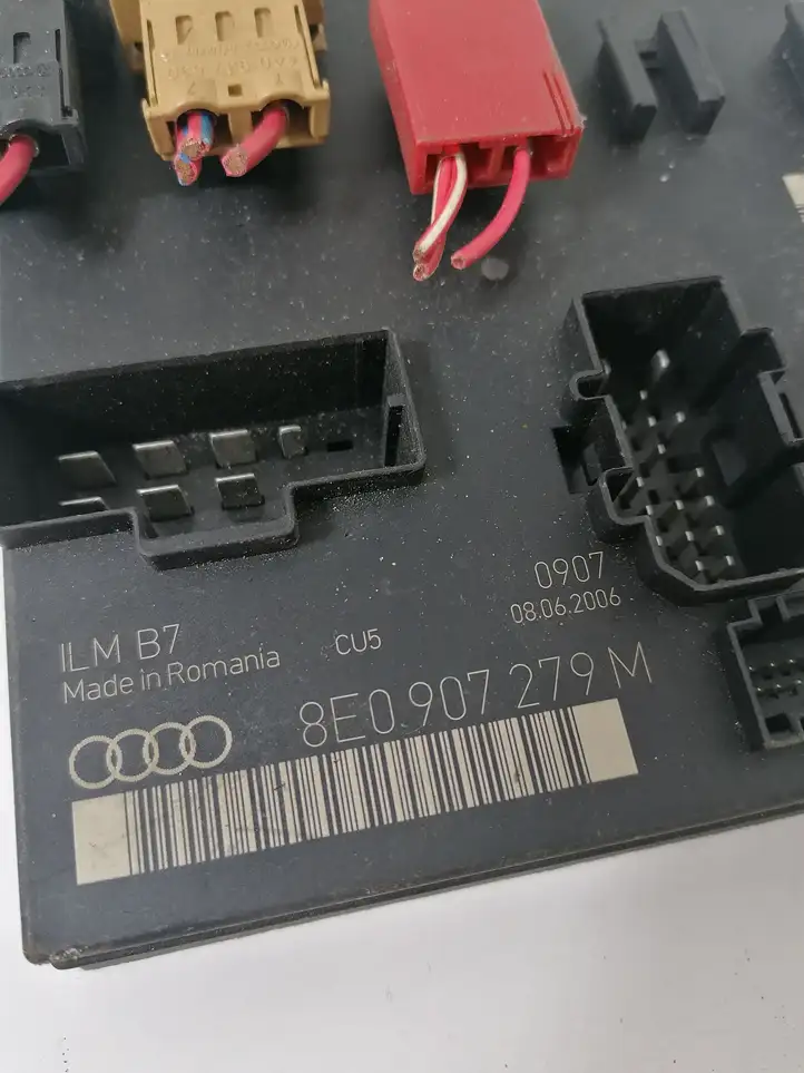 Audi A4 S4 B6 8E 8H (2000 - 2006) 8E0907279M Модуль комфорта — фото 2