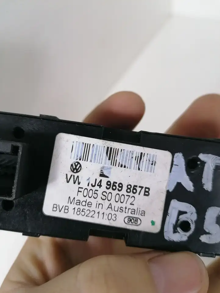 Volkswagen PASSAT B5.5 (2001 - 2005) 1J4959857B Блок кнопок стеклоподъемников — фото 2