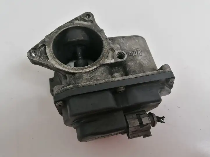 Volkswagen Jetta V (2005 - 2010) 03G131501 Дроссельная заслонка — фото 1