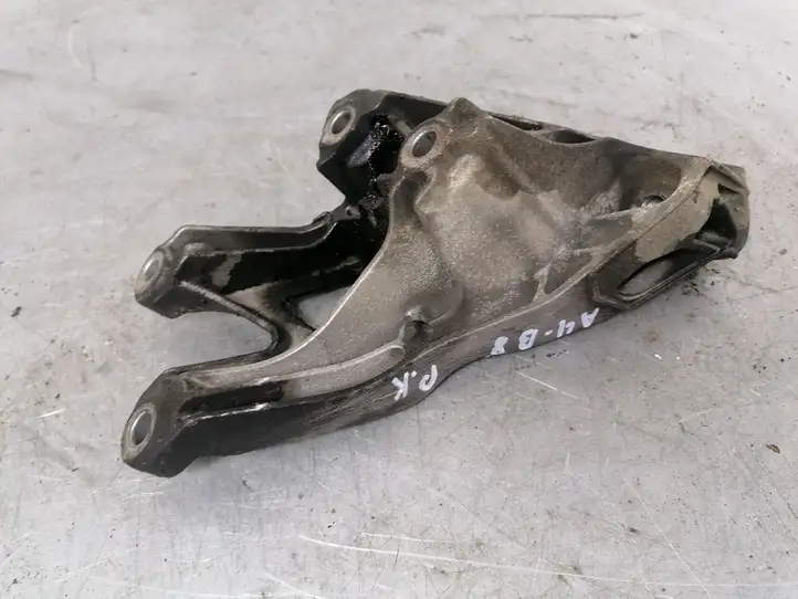 Audi A4 S4 B8 8K (2007 - 2011) 8K0199307 Кронштейн двигателя — фото 2