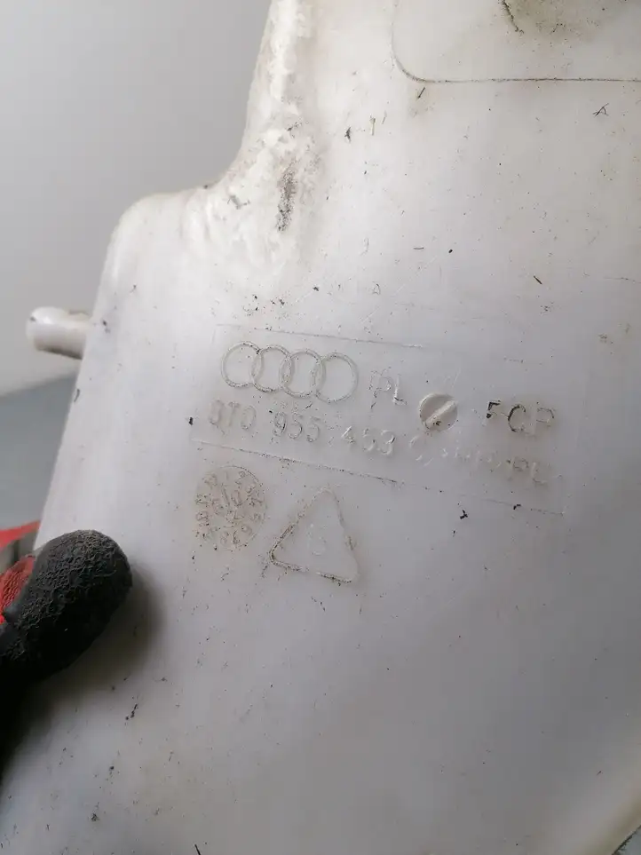 Audi A4 S4 B8 8K (2007 - 2011) 8T0955453C Бачок омывателя стекла — фото 3