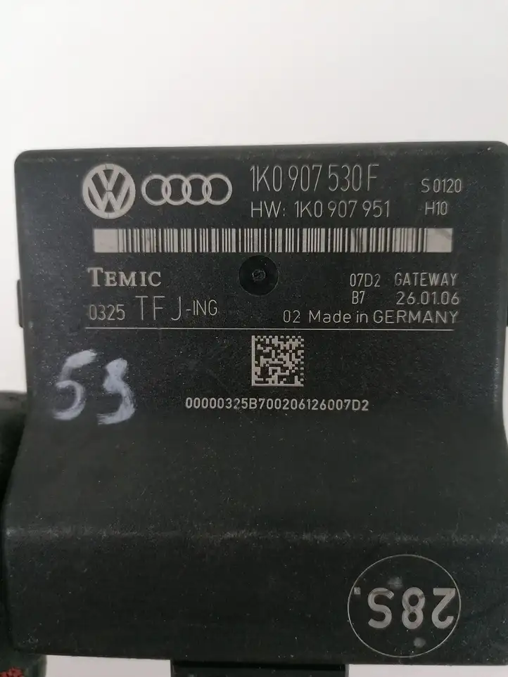 Volkswagen PASSAT B6 (2005 - 2010) 1K0907530F Модуль Gateway — фото 2