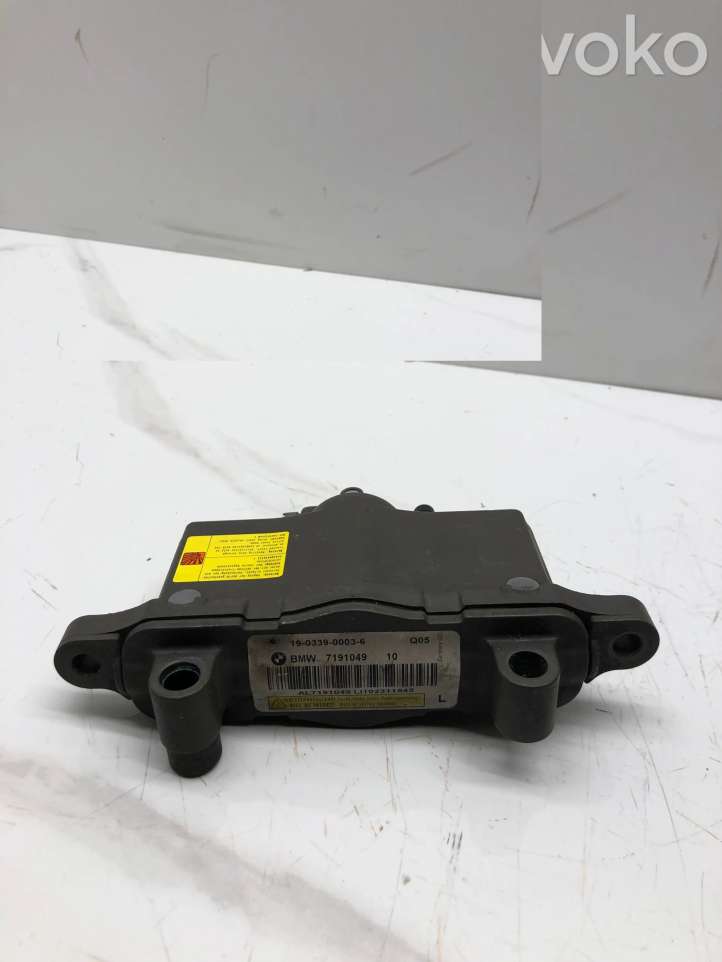 BMW 5 F10 F11 (2009 - 2016)  7191049 Подушка безопастности пешеходов