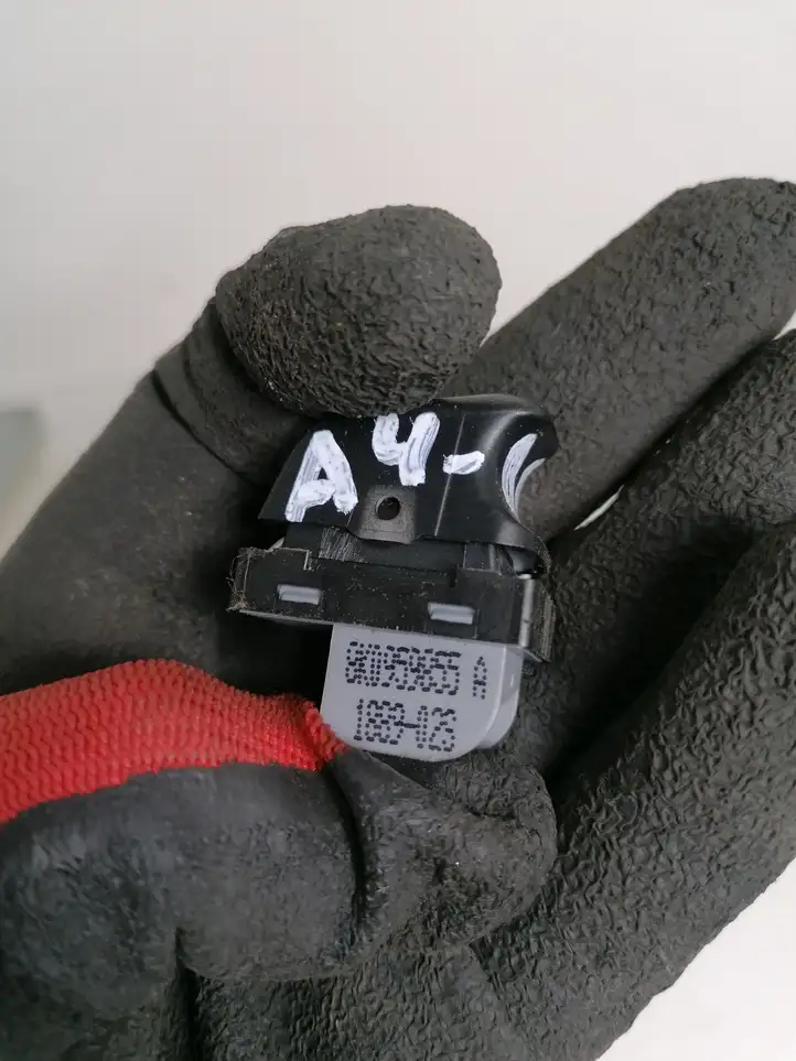 Audi A4 S4 B8 8K (2007 - 2011) 8K0959855A Блок кнопок стеклоподъемников — фото 2