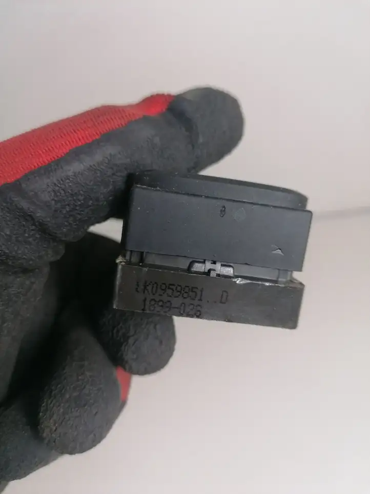 Audi A4 S4 B8 8K (2007 - 2011) 8K0959851D Блок кнопок стеклоподъемников — фото 3