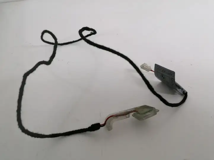 BMW 3 E90 E91 (2005 - 2012) 6936591 Подсветка рукоятки передней двери (наружняя) — фото 1
