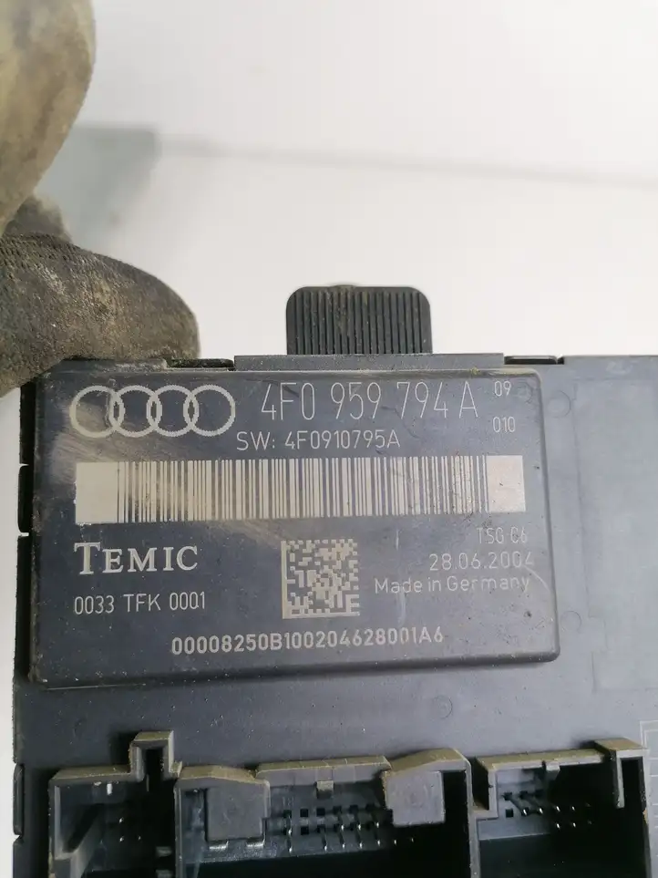 Audi A6 S6 C6 4F (2004 - 2008) 4F0959794A Блок управления дверью — фото 2